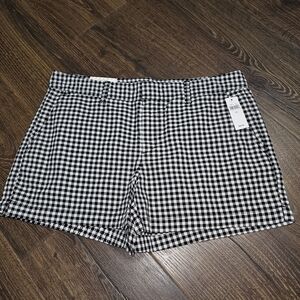 Khakis by GAP NWT Womens Shorts The City 3 Inch Short Size 12